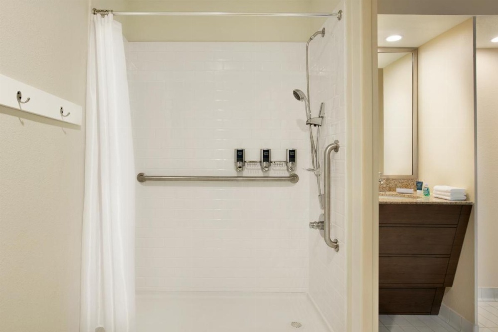 Four Points by Sheraton Raleigh North